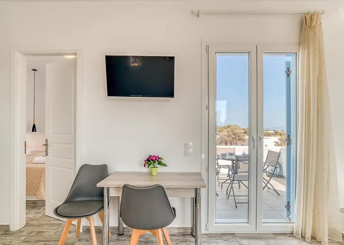 Ippocampos Seaside Serenity - Unwind At Paros Poolside Retreats