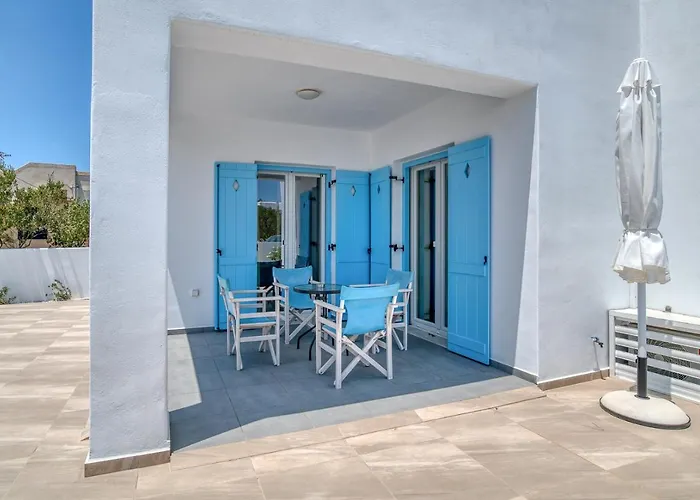 Ippocampos Seaside Serenity - Unwind At Paros Poolside Retreats