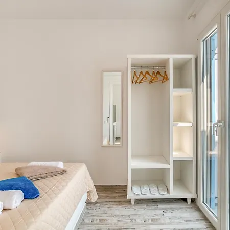 Ippocampos Seaside Serenity - Unwind At Paros Poolside Retreats Alikí Exterior foto