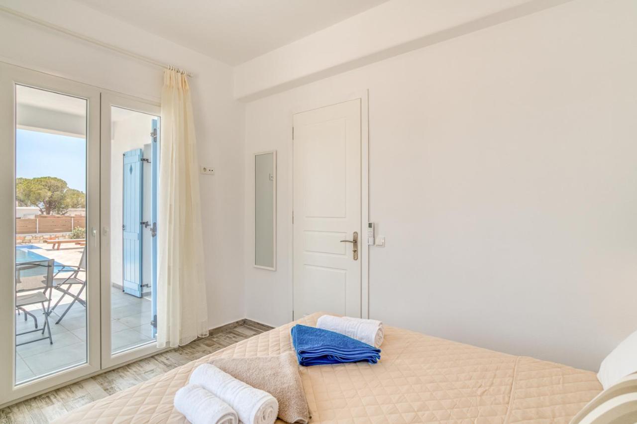 Ippocampos Seaside Serenity - Unwind At Paros Poolside Retreats Apartament Alikí